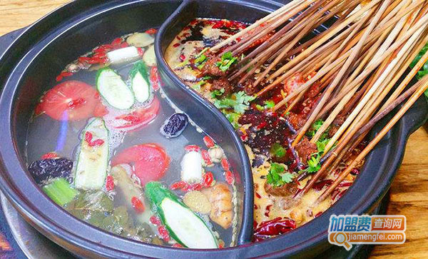 袁妈砂锅串串加盟费用