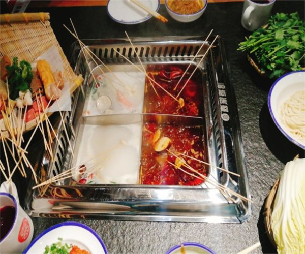 喜家煮串串香火锅加盟费用