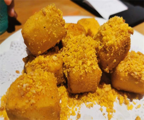 金牌十一少港式茶餐厅加盟费用