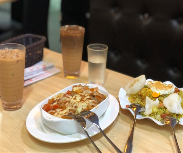 真系茶餐厅加盟费用