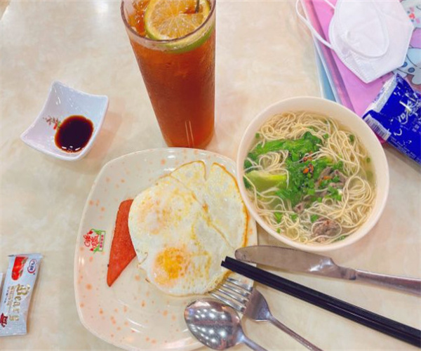 露莎茶餐厅加盟费用