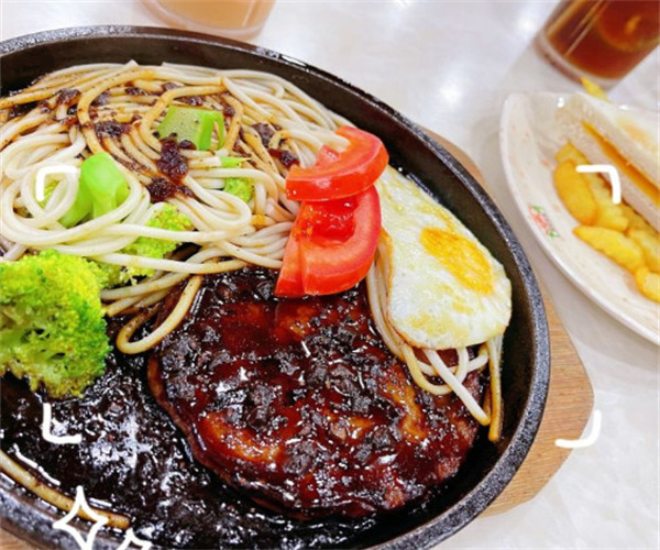 露莎茶餐厅加盟费用