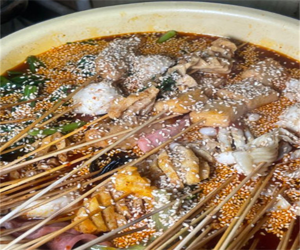 辣青春串串加盟费用