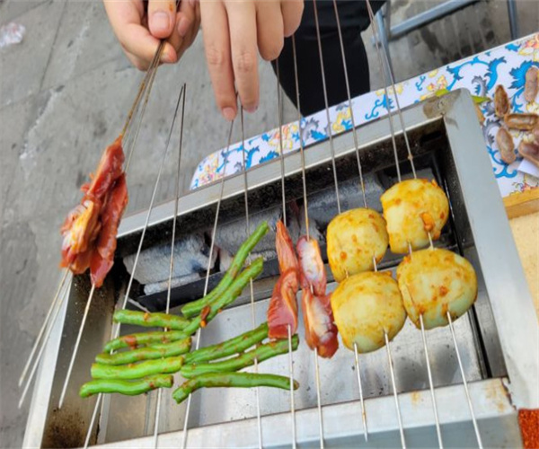 小炉小串加盟费用