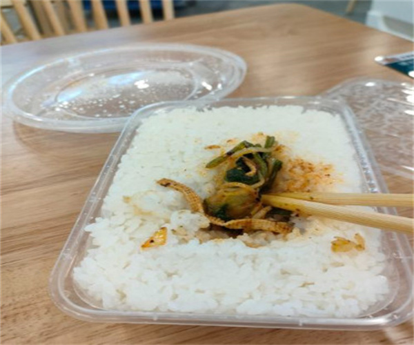 鑫川香麻辣香锅加盟费用