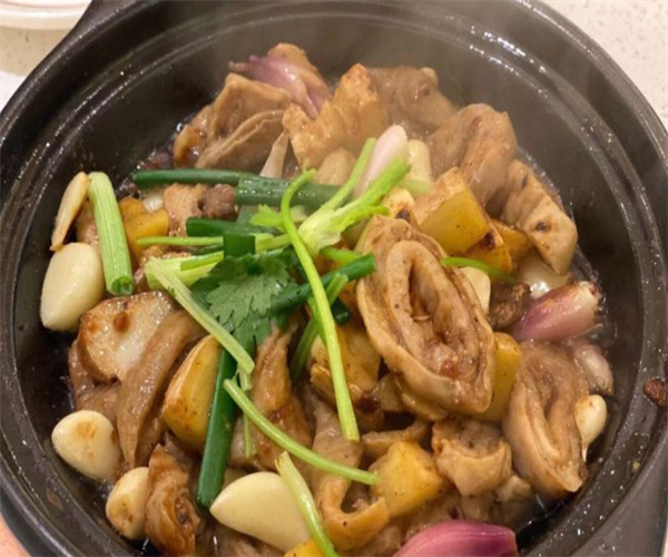 蛙乐意肥肠牛蛙煲加盟费用