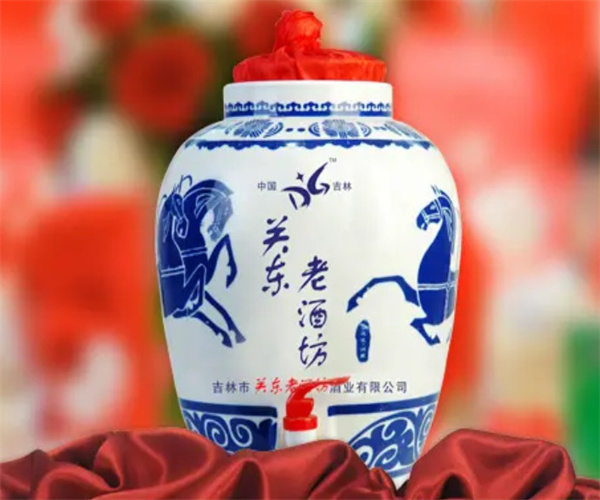 关东老酒坊酒加盟费用