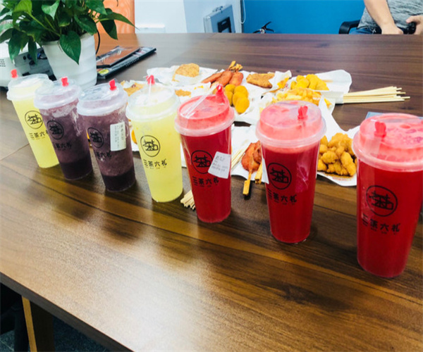 三茶六礼奶茶店加盟费用