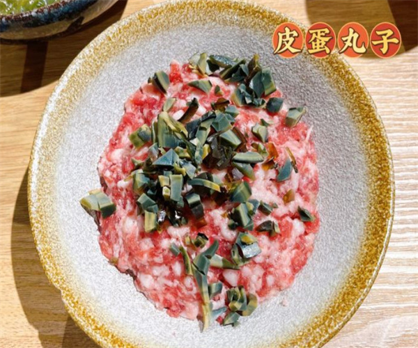 八两肥肠臭豆腐火锅加盟费用