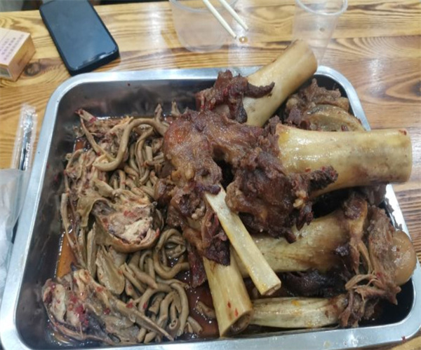 潜龙湾卤食加盟费用