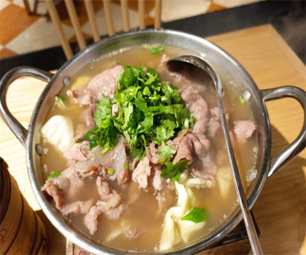 贾大娘乐山跷脚牛肉加盟费用