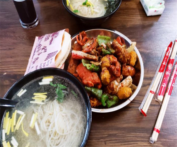 亳州乌鸡三鲜面加盟费用