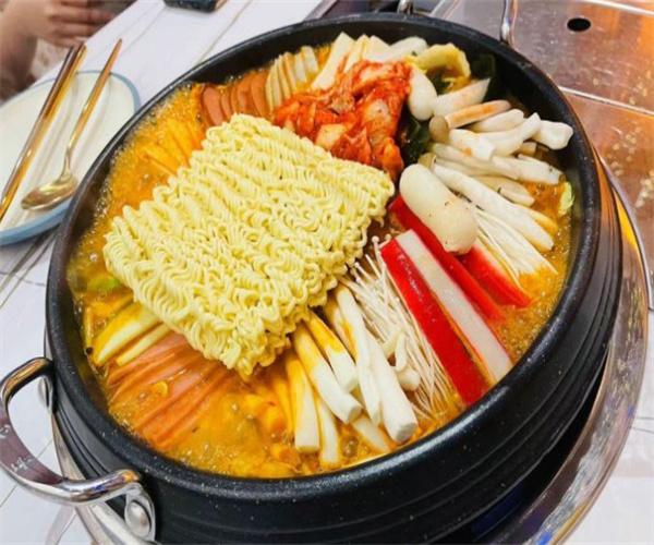 韩国炸鸡部队火锅加盟费用