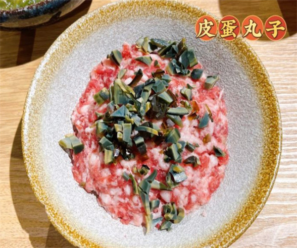 八两臭豆腐肥肠火锅加盟费用