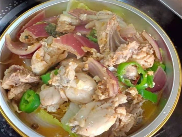 蛙乐意牛蛙肥肠煲加盟费用