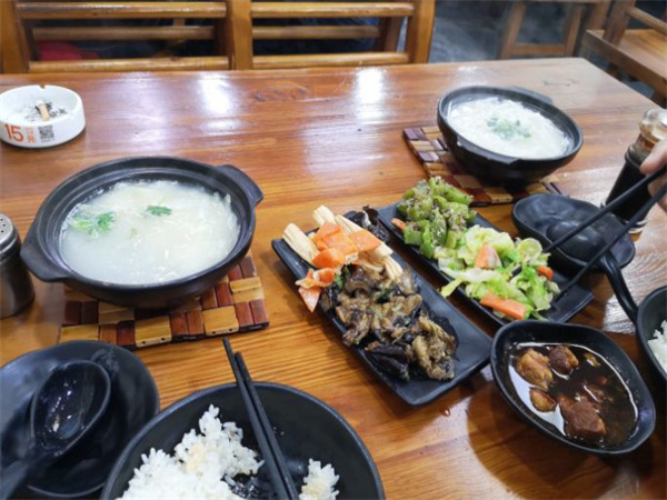 香满坛砂锅坛肉馆加盟费用