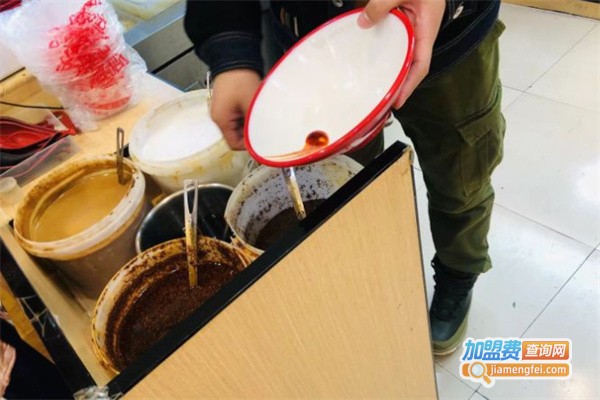 佳明碗碗香大碗麻辣烫加盟费用