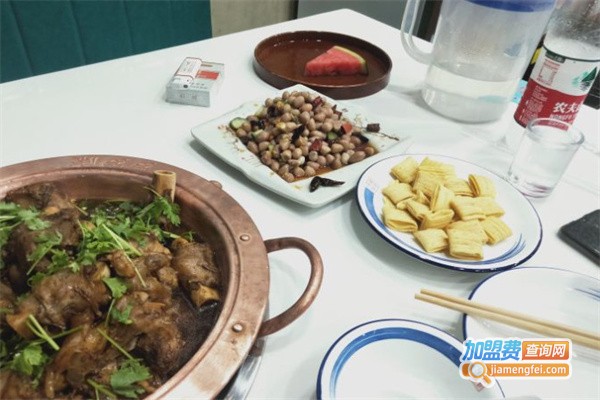 岁得安羊棒骨火锅加盟费用