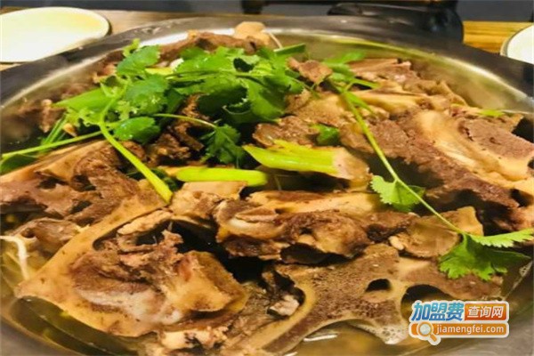 周阿宝牛骨火锅加盟费用