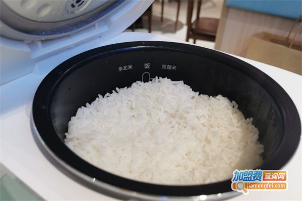 佟大厨辣椒炒肉加盟费用