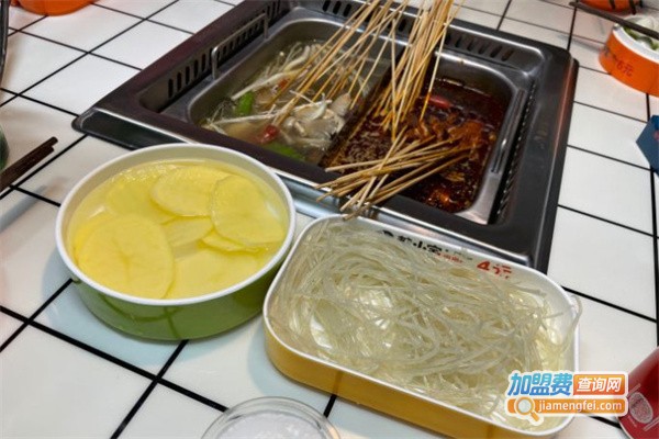 蓉小宝串串火锅加盟费用