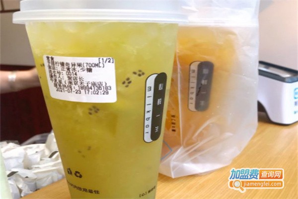 牛乳星·心鲜奶吧加盟费用