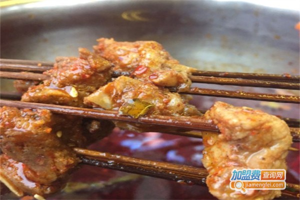 签小二串串香加盟费用