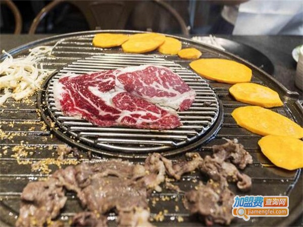 完美生活炭火烤肉加盟费用