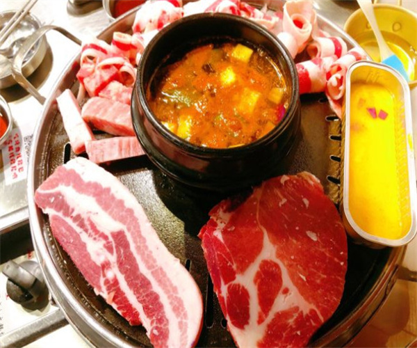 韩国小胖料理自助烤肉加盟费用