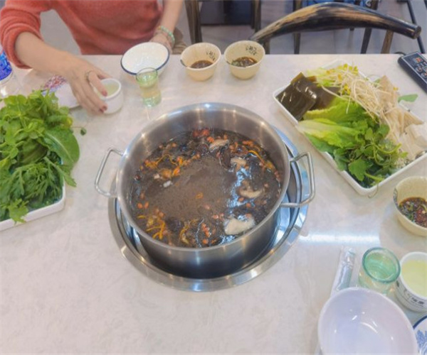 牛和牌鲜切牛肉火锅加盟费用