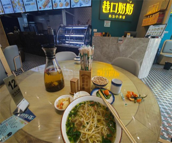 巷口奶奶鸡汤手擀面加盟费用