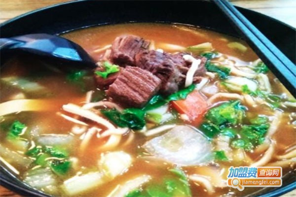 威风霸面牛肉面加盟费