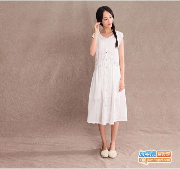 素图女装加盟费