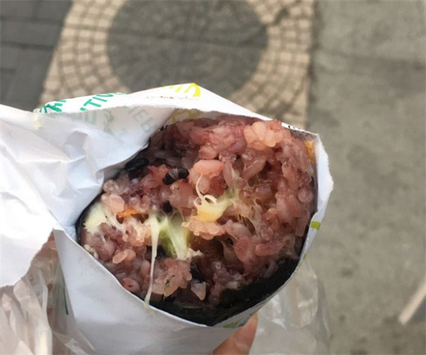 阿呦饭团烧台湾饭团加盟费用