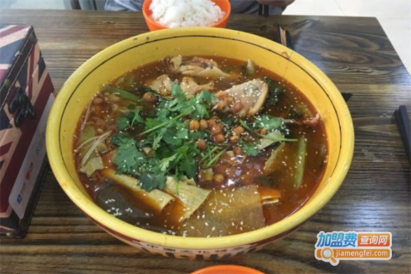 渔小白冒菜加盟费