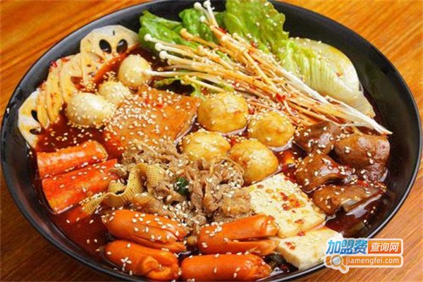 秤星蔡师傅冒菜加盟费