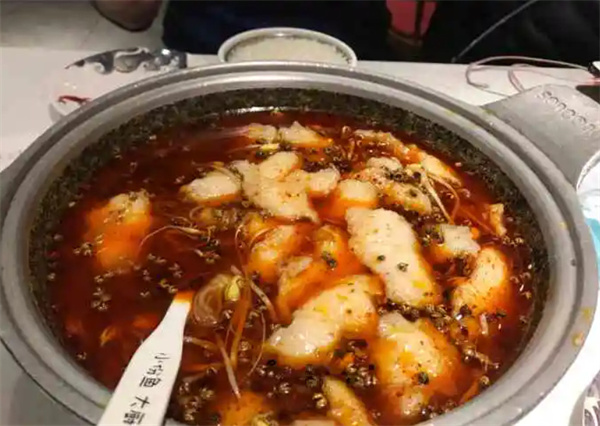 渝是乎酸菜鱼加盟费