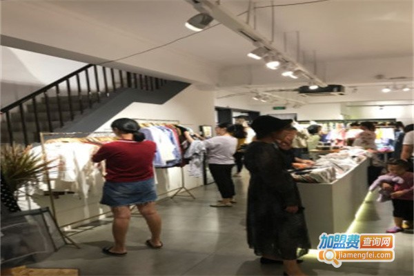 云上服装店加盟费