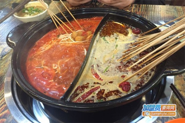 红小牛串串香火锅加盟费