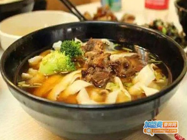 老巫刀削面加盟费