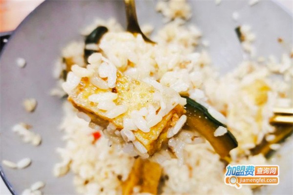 燃熊牛油拌饭加盟费