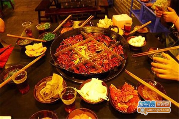 连锁火锅店加盟费