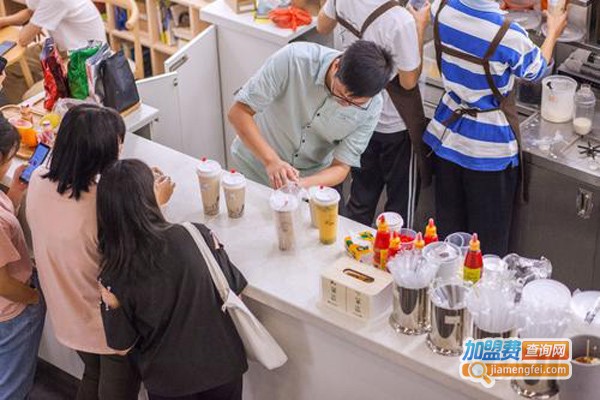 麦小茶奶茶店加盟费
