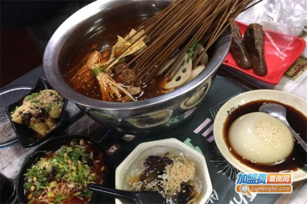 尖嘴喉舌特色串串加盟费