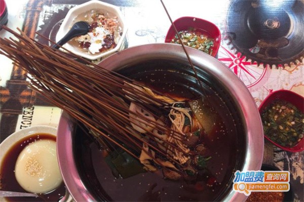 尖嘴喉舌特色串串加盟费