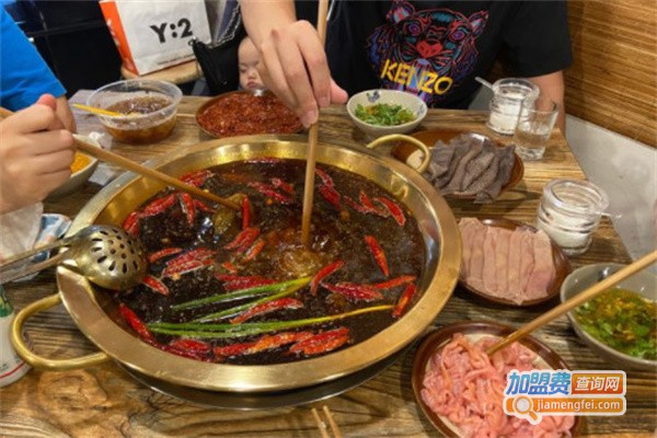 巷巷火锅加盟费