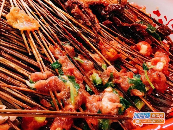 耍牛忙串串香加盟费