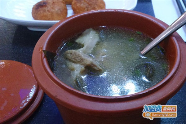 香香嘴功夫煲仔饭加盟费