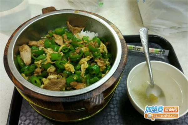 一碗香木桶饭加盟费