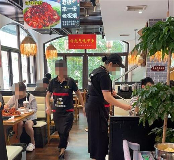 鱼咬羊龙虾馆地锅鸡加盟费